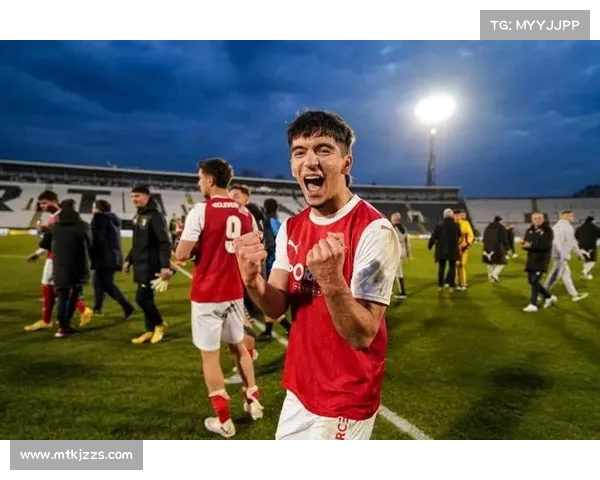 欧洲协会联赛贝尔格莱德游击客场逆转取胜